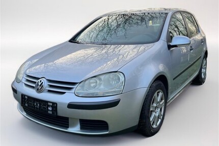 VW Golf 5 148.587 km 3.350 &euro; Dortmund 44135