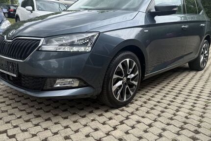 Skoda Fabia 104.900 km 9.890 &euro; Göttingen 37081