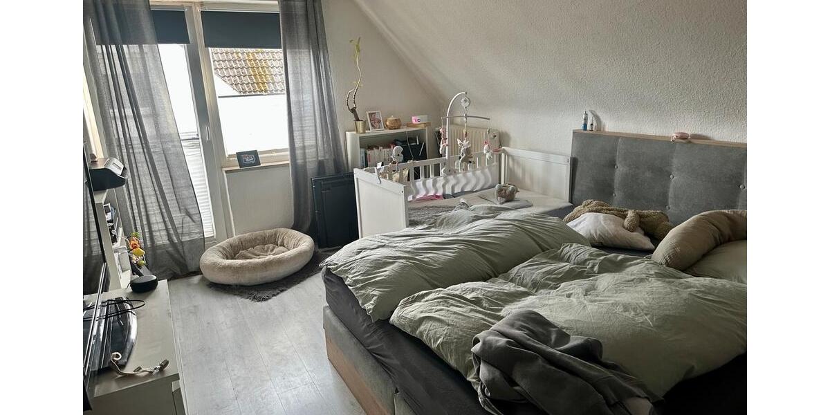 Dachgeschoßwohnung Reinfeld (Holstein) - 4 Zimmer, 100 m&sup2;, 1.000&euro; | Angebot:25269352