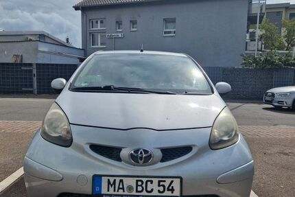 Toyota Aygo (X) 60.000 km 2.700 &euro; Mannheim 68159