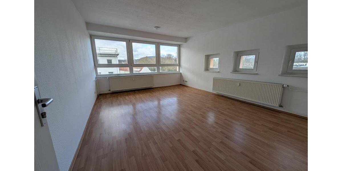 Etagenwohnung Sondershausen - 2 Zimmer, 65 m&sup2;, 450&euro; | Angebot:24982897