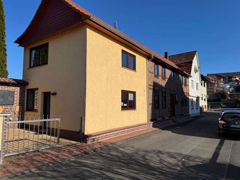 Haus zum Kaufen in Sontra 162.500 € 137 m²