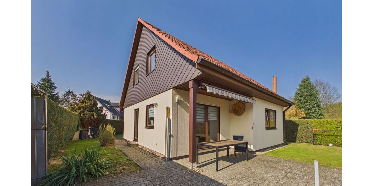 Mehr Raum als erwartet: Einfamilienhaus mit praktischer Raumstruktur, Doppelgarage, Carport und Pool - Einfamilienhaus Grünheide (Mark) | Angebot:26020268