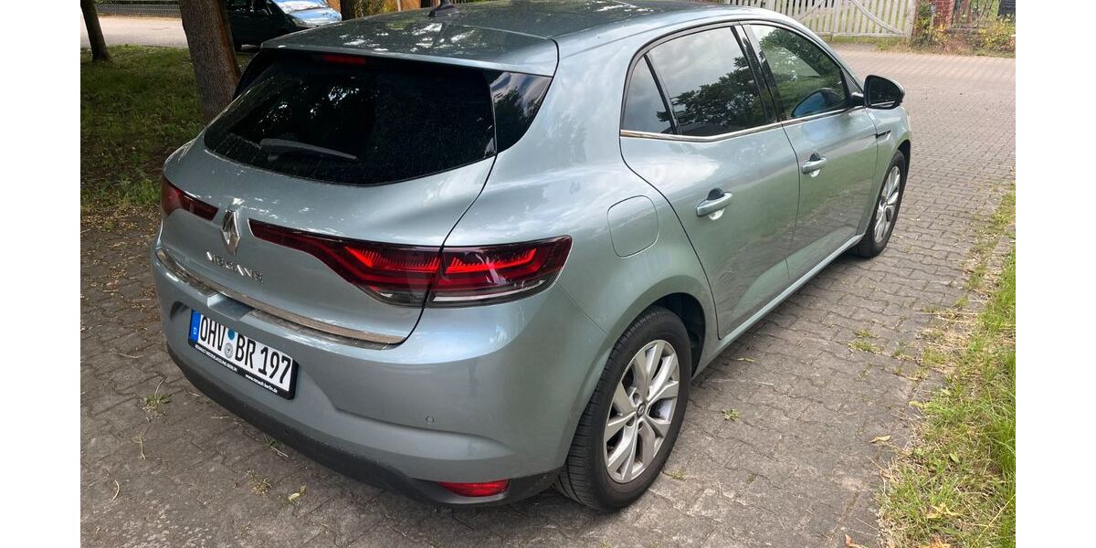Renault Megane 49.000 km 12.000 &euro; Birkenwerder 16547