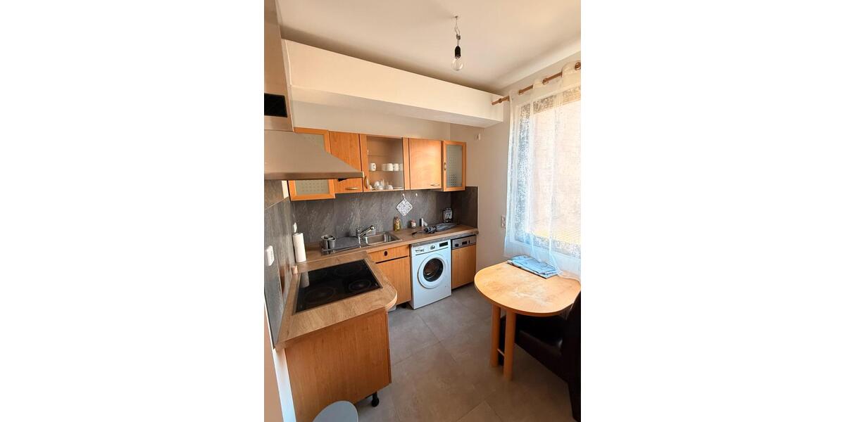 Etagenwohnung Schwetzingen - 3 Zimmer, 75 m&sup2;, 1.100&euro; | Angebot:25948424