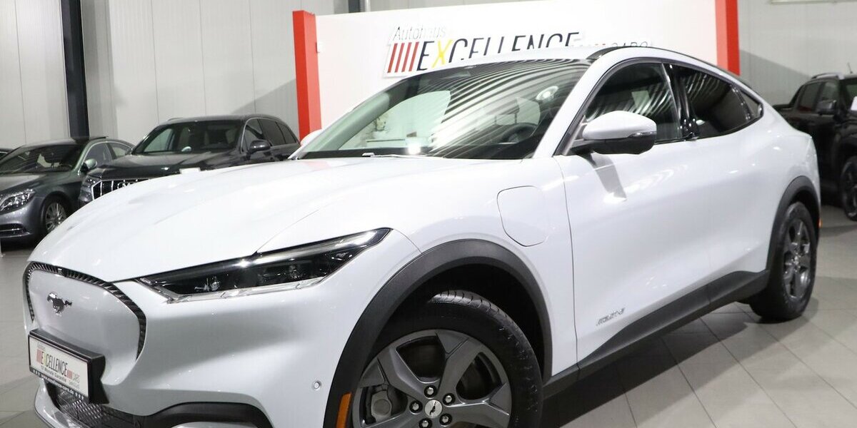 Ford Mustang Mach-E VIRTUAL+360°+NAVI+ / AHK 50.000 km 25.888 &euro; Hamm 59077