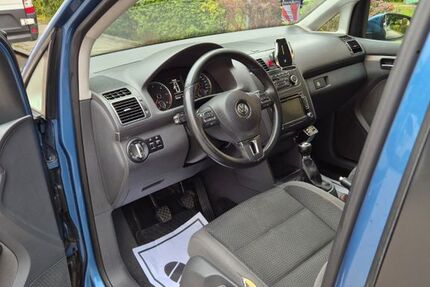 VW Touran 242.000 km 6.000 &euro; Germering 82110
