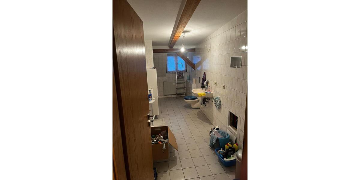 Dachgeschoßwohnung Großenhain - 3 Zimmer, 100 m&sup2;, 500&euro; | Angebot:26322826