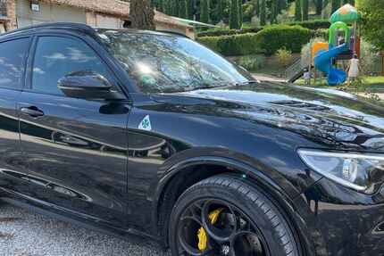 Alfa Romeo Stelvio 50.500 km 52.900 € München 80799