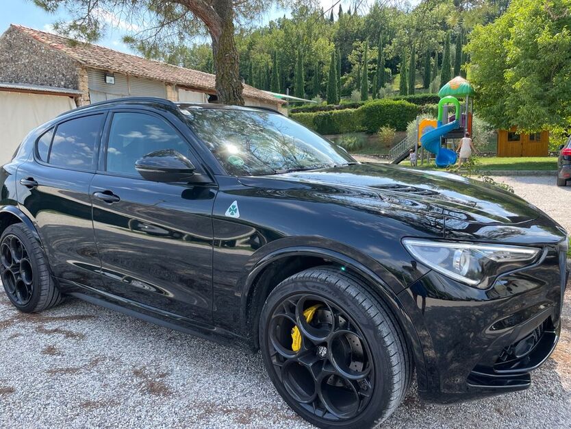 Alfa Romeo Stelvio 50.500 km 52.900 € München 80799