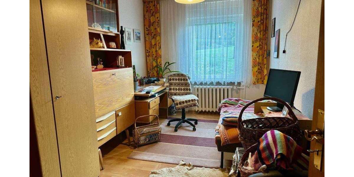 Bungalow - EinZweifamilienhaus mit Wintergarten und tollem Ausblick - Einfamilienhaus Unterwellenborn | Angebot:25809411