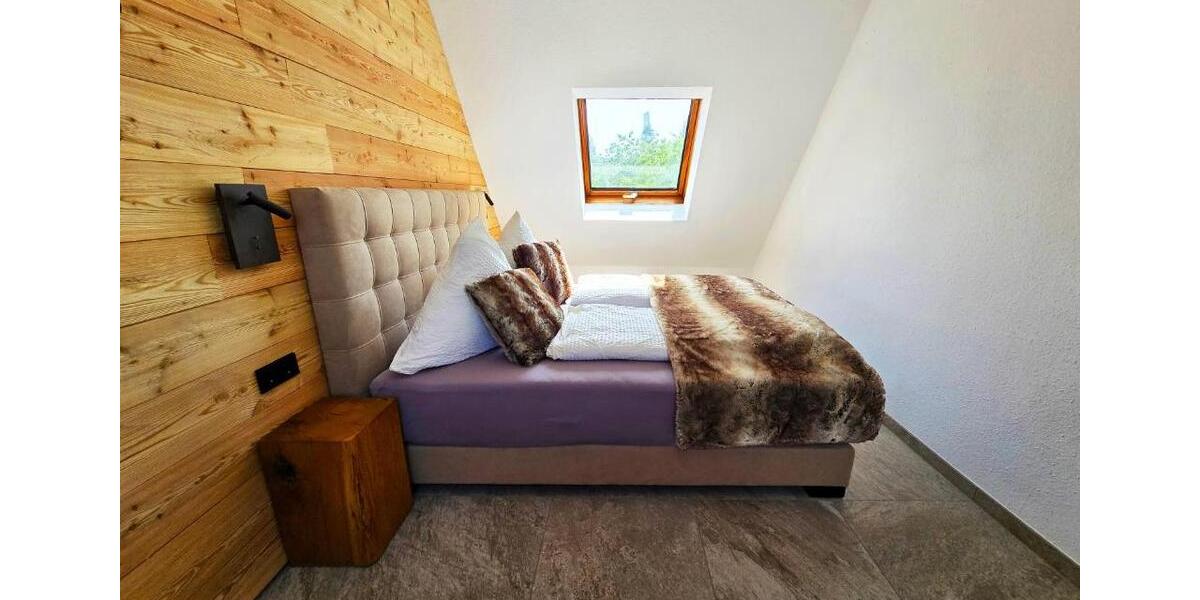 Dachgeschoßwohnung Meersburg - 2 Zimmer, 52 m&sup2;, 359.000&euro; | Angebot:26764455