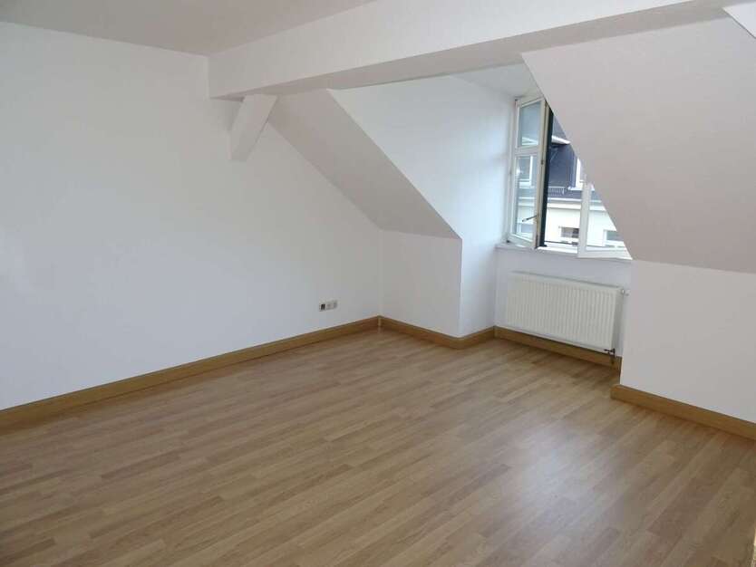 +Vermietete Dachgeschosswohnung im beliebten Leipziger Stadtteil Altlindenau+ 2 zimmer