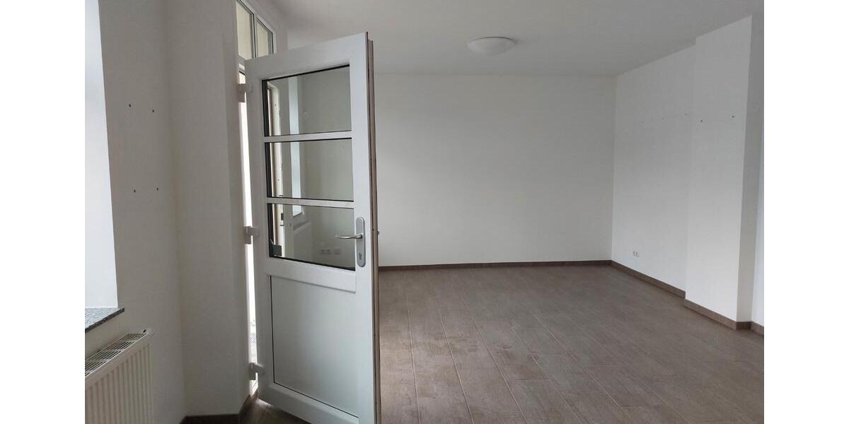 Einfamilienhaus Markneukirchen - 6 Zimmer, 200 m&sup2;, 98.000&euro; | Angebot:26444338