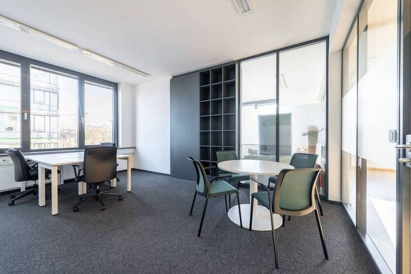 Flexible Büros und Arbeitsplätze am beliebten Standort Campus-Lübeck - All-in-Miete