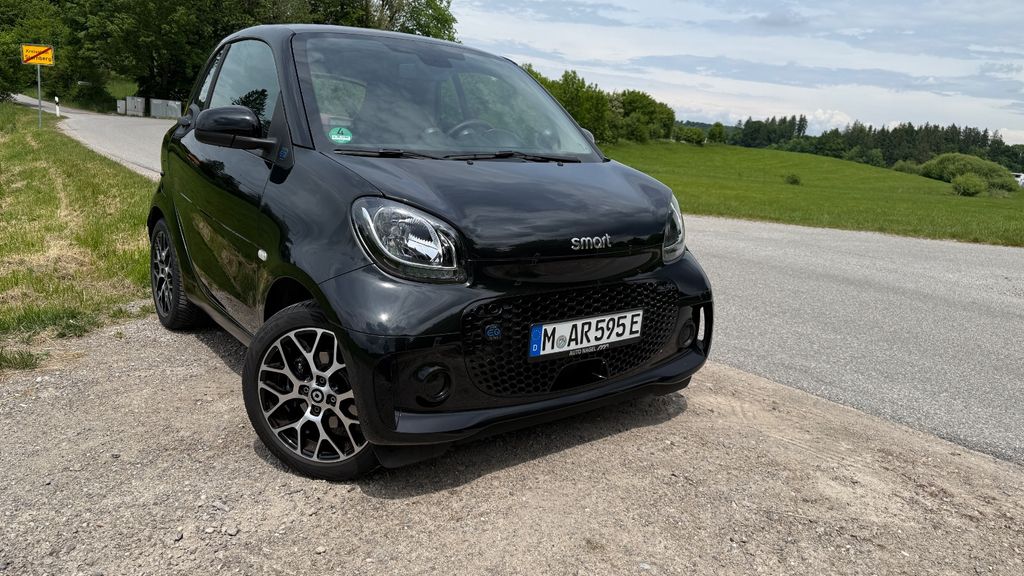 Smart ForTwo 11.007 km 13.700 &euro; München 81476