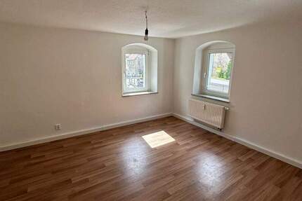 Gepflegte 2-Zimmer mit Laminat in guter Lage! 2 zimmer