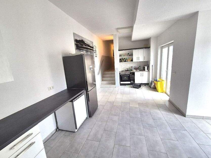 Sorglos-Studentenwohnung mit Balkon - direkt an der Uni! All-Inclusive! Gemeinschaftsküche! 1 zimmer