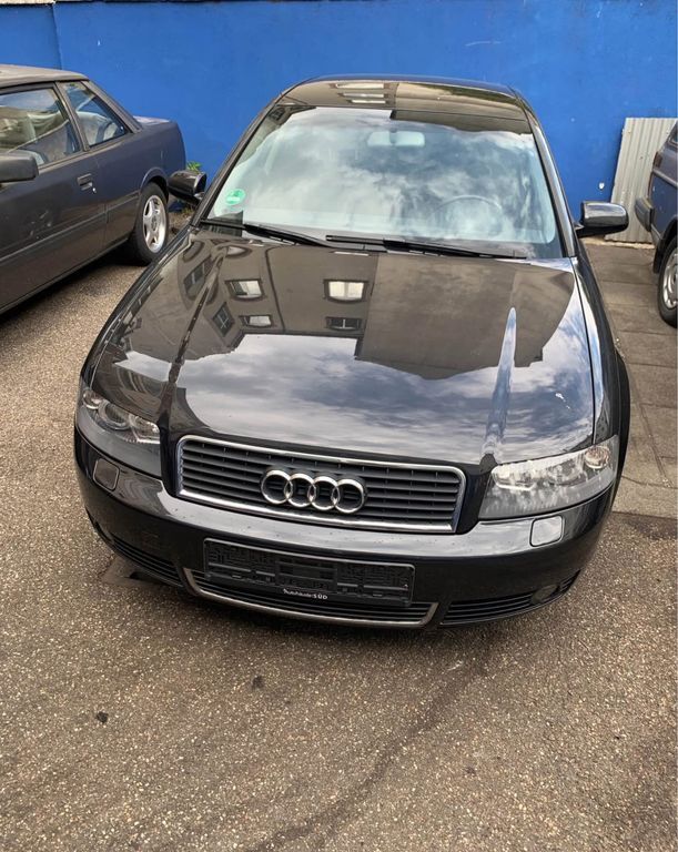 Audi A4 151.000 km 3.200 € Bretten 75015