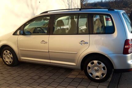 VW Touran 217.000 km 2.900 &euro; Neuried 82061