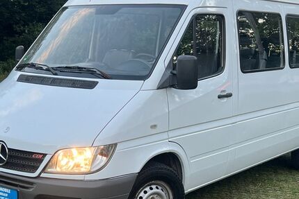 Mercedes-Benz Sprinter 135.000 km 12.990 € München 81243