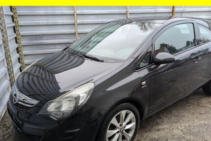 Opel Corsa 105.771 km 4.450 &euro; Lübeck 23556