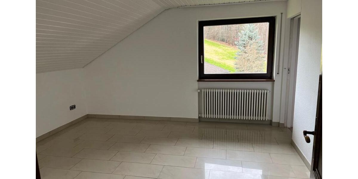 Etagenwohnung Sasbach - 2 Zimmer, 69 m&sup2;, 650&euro; | Angebot:26131520