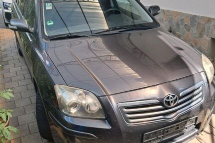 Toyota Avensis 230.000 km 3.000 &euro; Dürrlauingen 89350