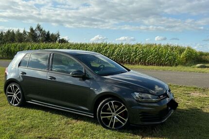 VW Golf 134.000 km 15.900 &euro; Lamstedt 21769