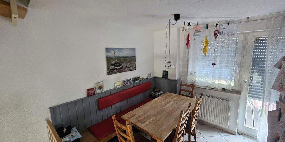 Familien-Immobilie mit Top-Lage von privat - 130m² Wohnen + 42m² Nutzfläche - 271m² Grund 5 zimmer