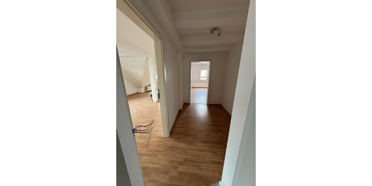 Dachgeschoßwohnung Dresden Cotta - 3 Zimmer, 82 m&sup2;, 1.000&euro; | Angebot:26578294