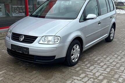 VW Touran 202.000 km 3.190 &euro; Visselhövede 27374