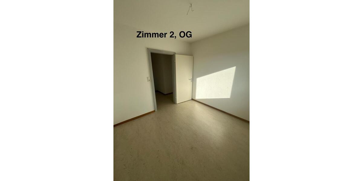 Etagenwohnung Zierenberg - 6 Zimmer, 184 m&sup2;, 1.200&euro; | Angebot:26408662