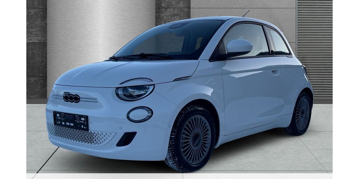 Fiat 500e 9.800 km 18.990 &euro; Schwerin 19061