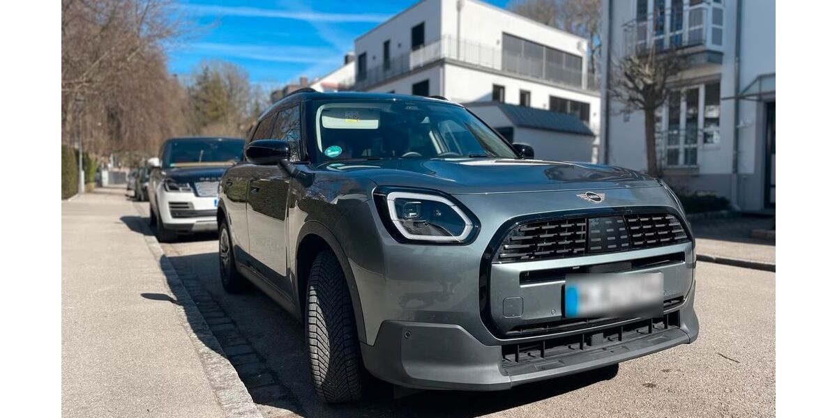 Mini Countryman C (Cooper) 16.700 km 33.000 &euro; München 81927