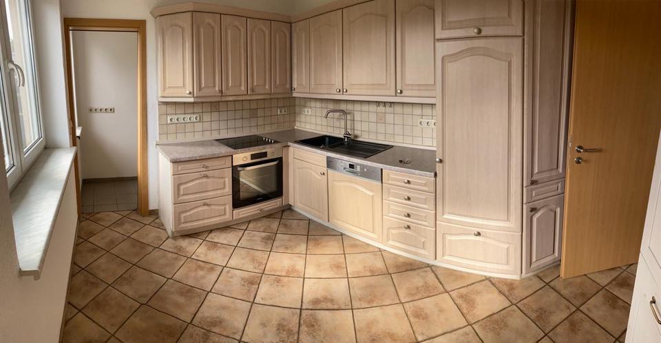 Einfamilienhaus Bad Salzungen - 8 Zimmer, 186 m&sup2;, 299.000&euro; | Angebot:25806627