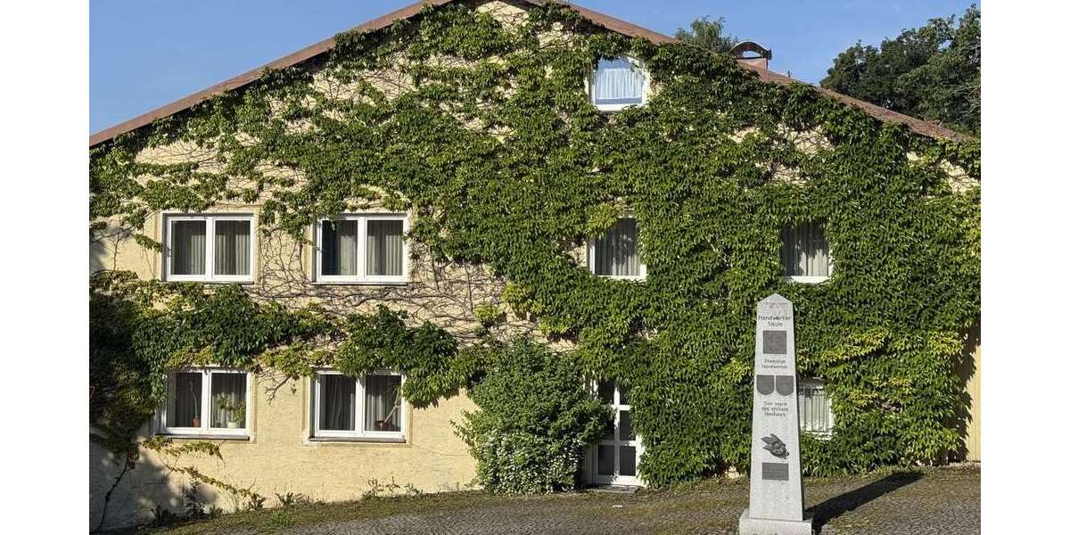 Einfamilienhaus Kirchberg im Wald - 9 Zimmer, 296 m&sup2;, 359.000&euro; | Angebot:25083227
