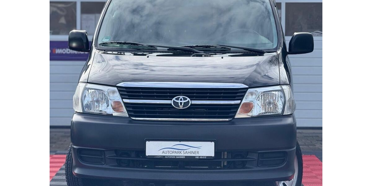 Toyota Hiace 94.865 km 24.849 &euro; VÖHRINGEN (LANDKREIS ROTTWEIL BEI STUTTGART) 72189