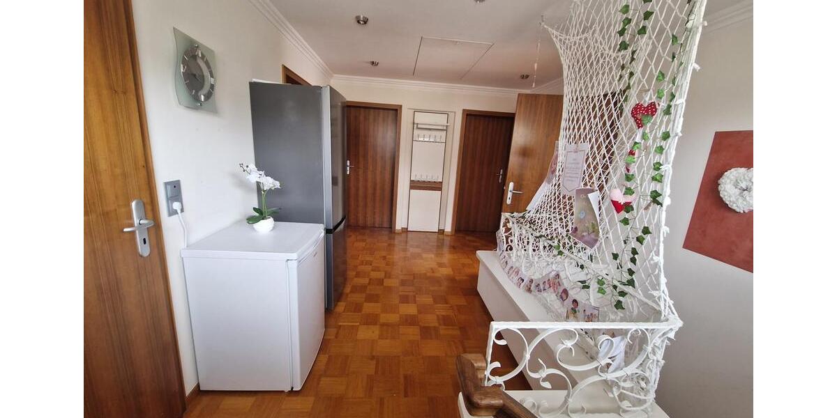 Einfamilienhaus Ettringen - 7 Zimmer, 150 m&sup2;, 1.250&euro; | Angebot:26230926