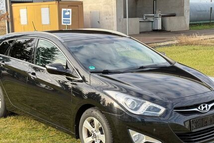 Hyundai i40 203.000 km 4.900 &euro; Ziesar 14793