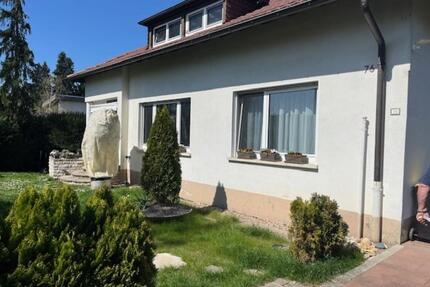 Einfamilienhaus mit Garten