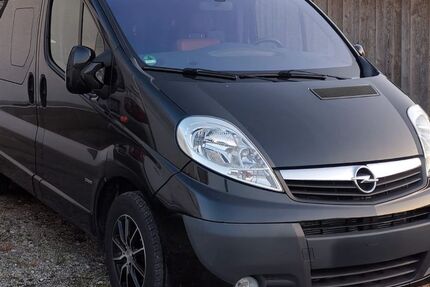 Opel Vivaro 209.000 km 13.950 &euro; Kumhausen 84036