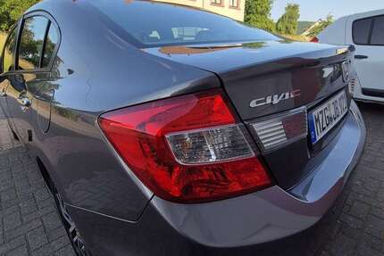 Honda Civic 74.000 km 11.000 € Losheim am See 66679