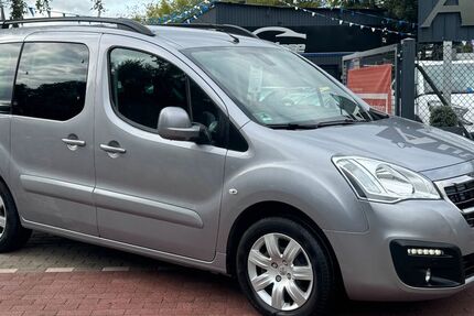 Peugeot Partner 141.221 km 8.990 &euro; BERLIN 13127