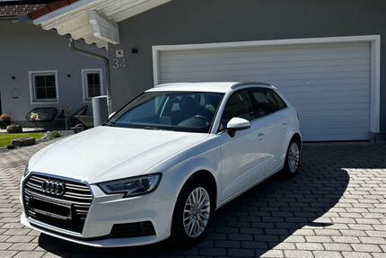 Audi A3 122.326 km 13.500 &euro; Bodenmais 94249