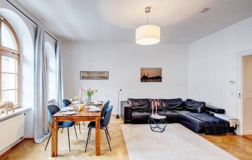 Lehel Isartor. Zentrale Bestlage. Neu, exklusiv möblierte 3,5 Zimmer.