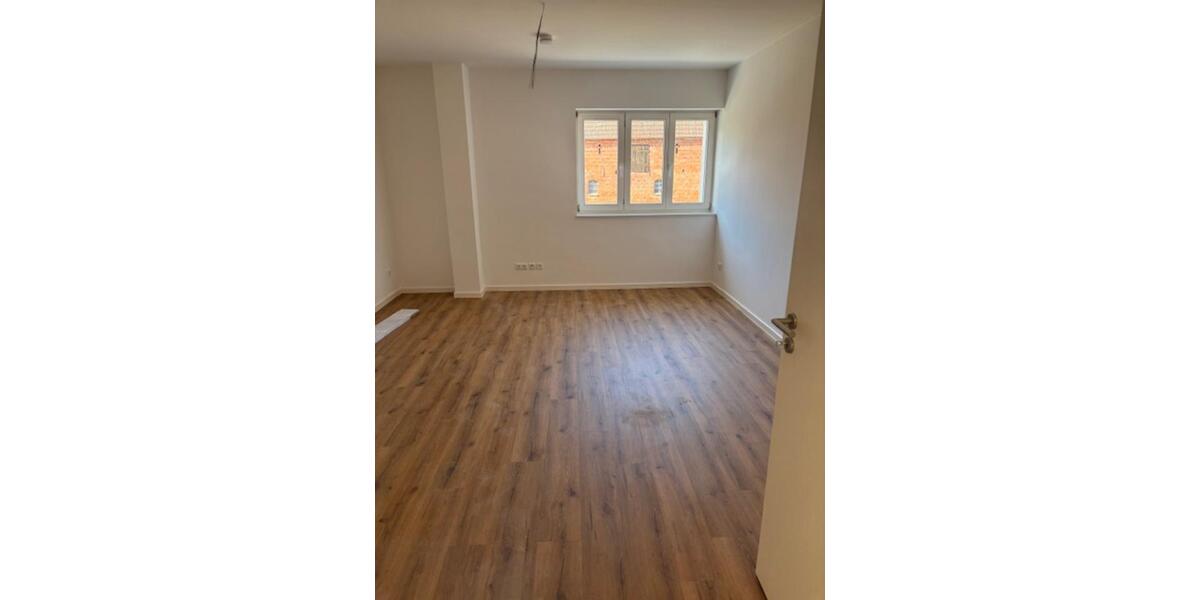 Erdgeschoßwohnung Bad Saarow - 4 Zimmer, 143 m&sup2;, 1.612&euro; | Angebot:25881455