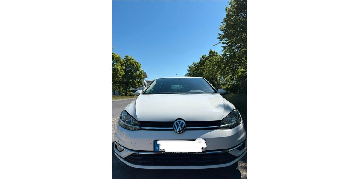 VW Golf 111.222 km 12.900 &euro; Burglauer 97724