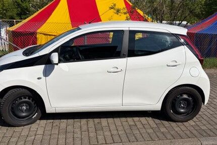 Toyota Aygo (X) 37.000 km 9.000 &euro; Stuttgart 70374