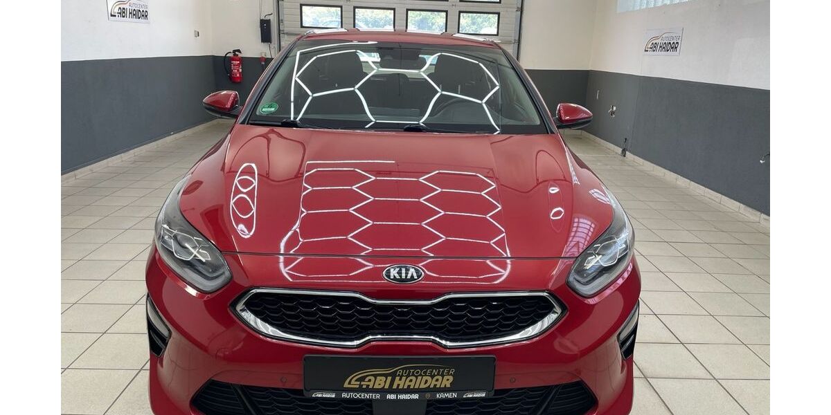 Kia ceed / Ceed 226.000 km 8.100 &euro; Kamen 59174